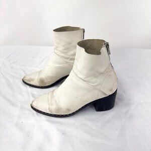 WHITE ZIP UP BOOTS SIZE 7 WOMENS